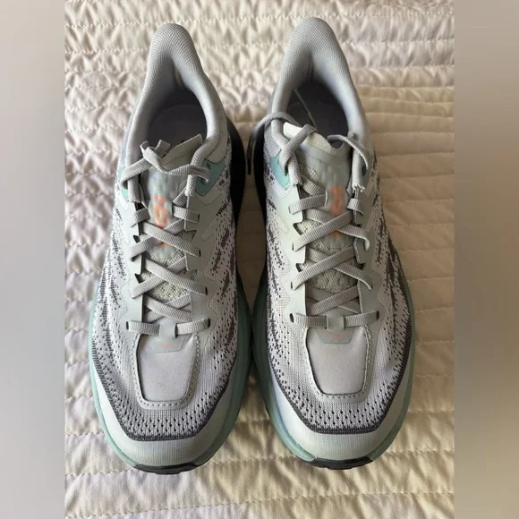 Hoka speedgoat 5 Harbor Mist Spruce tennis running shoe Womens size 9.5 - Picture 2 of 3